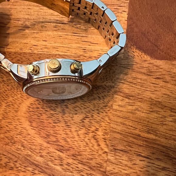 Michael Kors Watch Silver and Gold EUC - Picture 3 of 4